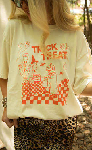 friday + saturday: trick or treat tee