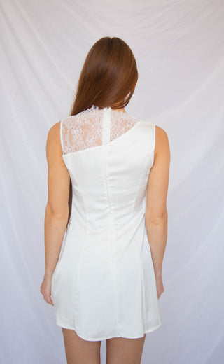 contrast lace mini dress - white
