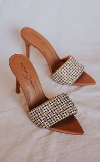 chinese laundry: jeepers fab-stone sandal